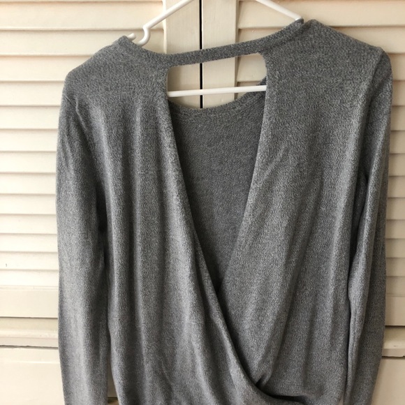 Sweater - Picture 1 of 2